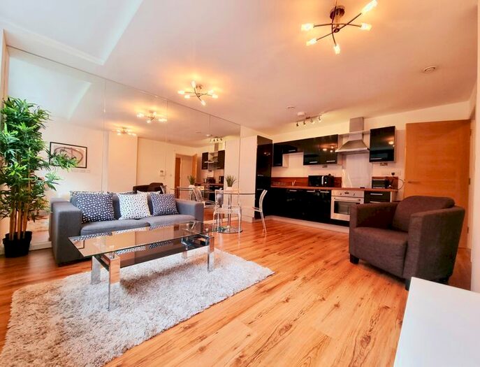 2 Bedroom Flat To Rent In Mann Island, Liverpool, L3