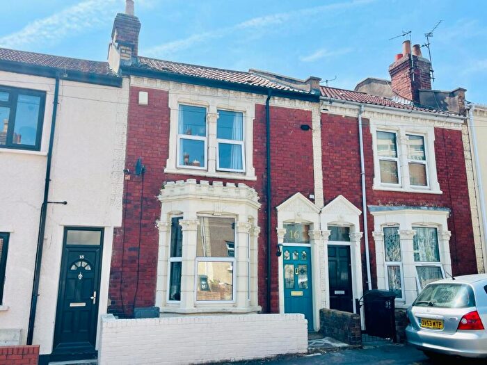 2 Bedroom House For Sale In Goulter Street, Bristol, BS5