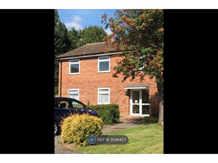 2 Bedroom Flat To Rent In Shortridge Court, Witham, CM8