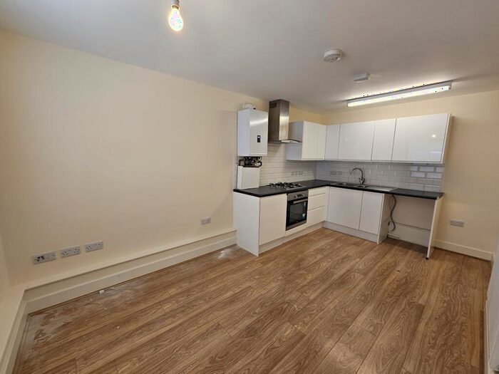 1 Bedroom Apartment To Rent In London Road, Luton, LU1