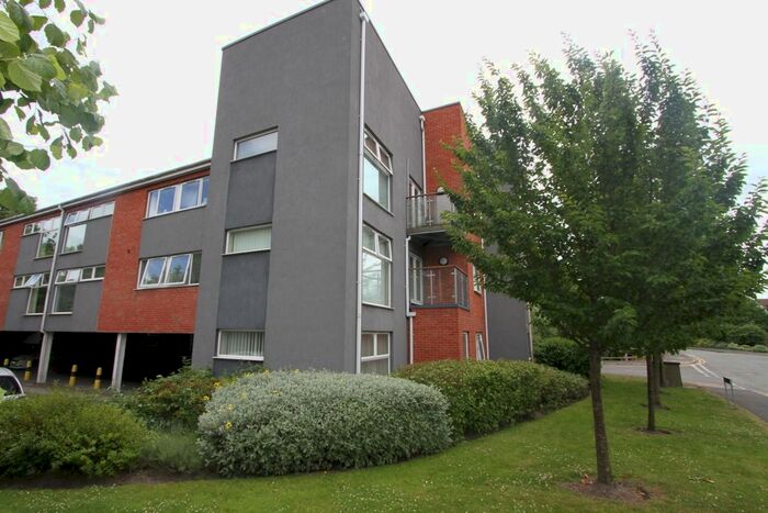 3 Bedroom Flat To Rent In Gawer Court, Chester, Cheshire, CH1