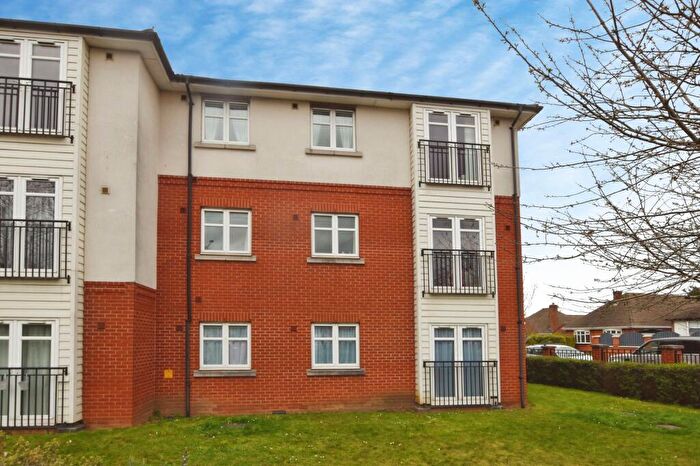 2 Bedroom Apartment For Sale In Racecourse Mews, Loughborough, LE11