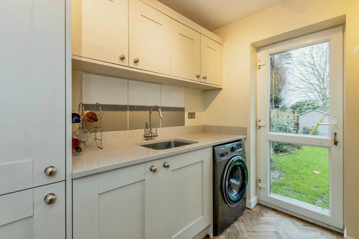 4 Bedroom Detached House For Sale In Brielen Road, Radcliffe-On-Trent, Nottingham, Nottinghamshire, NG12