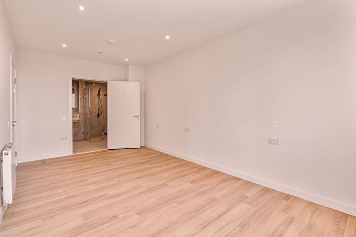 1 Bedroom Flat To Rent In Greenford, UB6