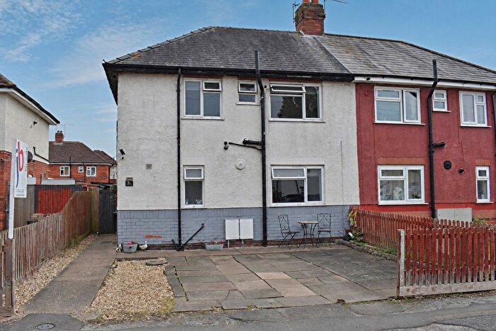 3 Bedroom Semi-Detached House For Sale In Staunton Road, Newark, NG24