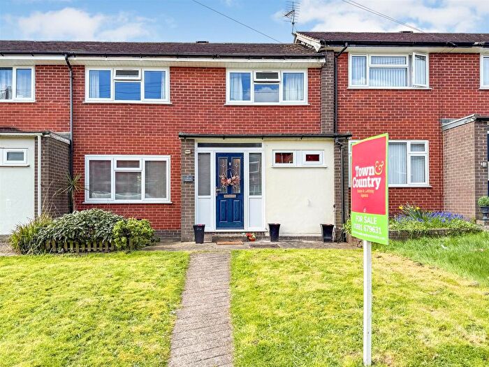 2 Bedroom Terraced House For Sale In Llwyn Road, Oswestry, SY11