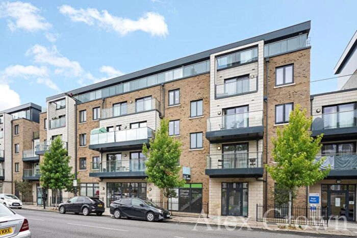 2 Bedroom Apartment To Rent In Argo House, Kilburn Park Road, Maida Vale, NW6