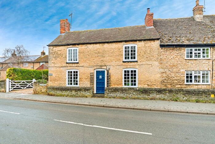 2 Bedroom Cottage For Sale In Station Road, Barnack, Stamford, PE9