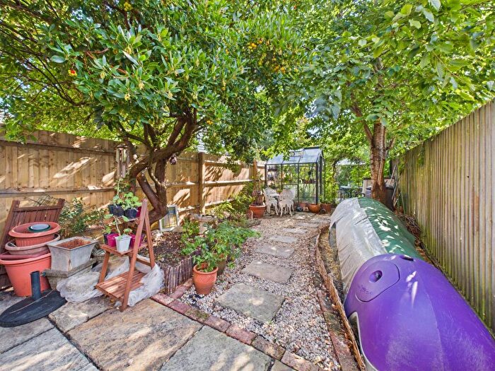 2 Bedroom Terraced House For Sale In Albion Street, Aylesbury, Buckinghamshire, HP20