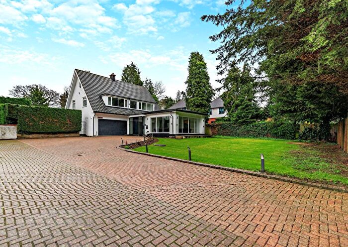 3 Bedroom Detached House For Sale In Oxhey Lane, Hatch End, Pinner, HA5