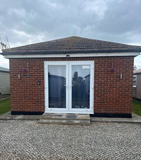 2 Bedroom Chalet For Sale In Park Avenue, Leysdown, ME12