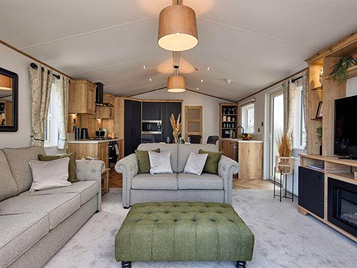 2 Bedroom Lodge For Sale In Seaton Road, Angus, DD11