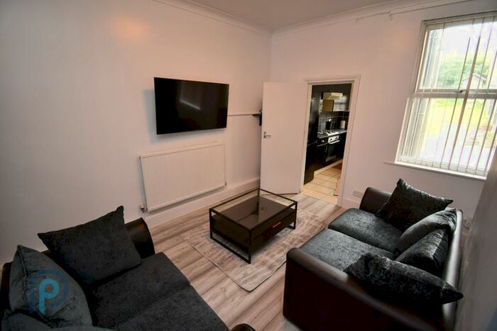 3 Bedroom Terraced House To Rent In Peel Street, Derby, Derbyshire, DE22