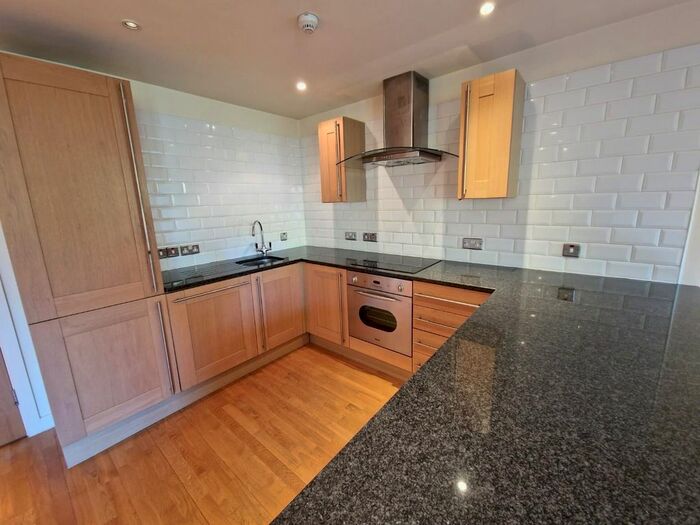 2 Bedroom Flat To Rent In Langham Place, Harrogate, HG2