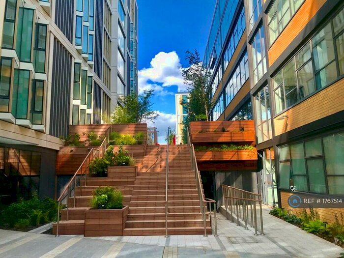 2 Bedroom Flat To Rent In Long Street, London, E2