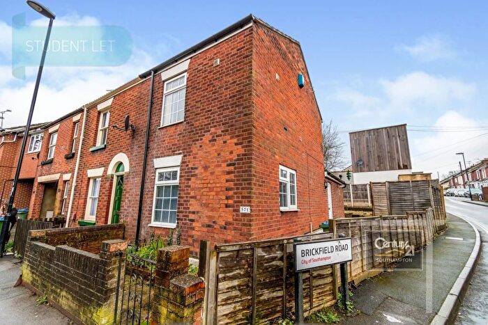 3 Bedroom End Of Terrace House To Rent In |Ref: |, Portswood Road, Southampton, SO17