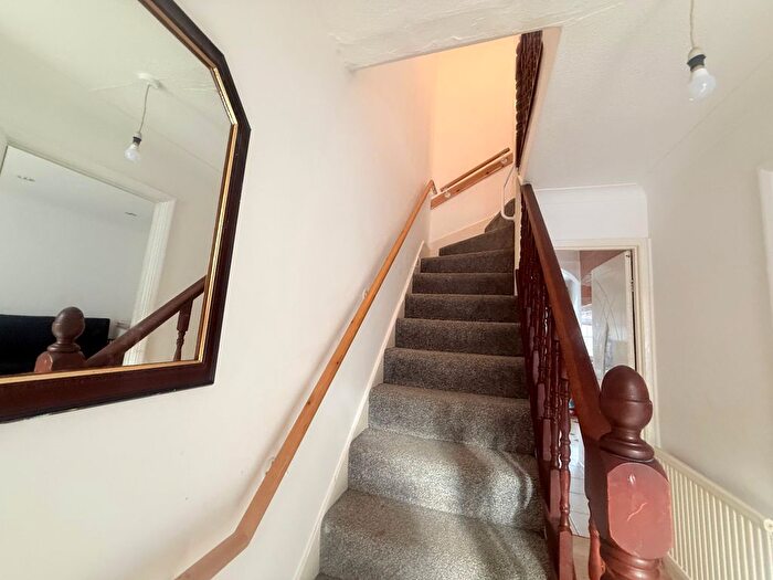 3 Bedroom Terraced House To Rent In Bedford Road, Walthamstow, E17