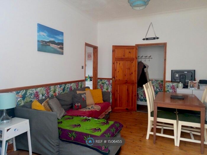 1 Bedroom Flat To Rent In Portchester Place, Bournemouth, BH8