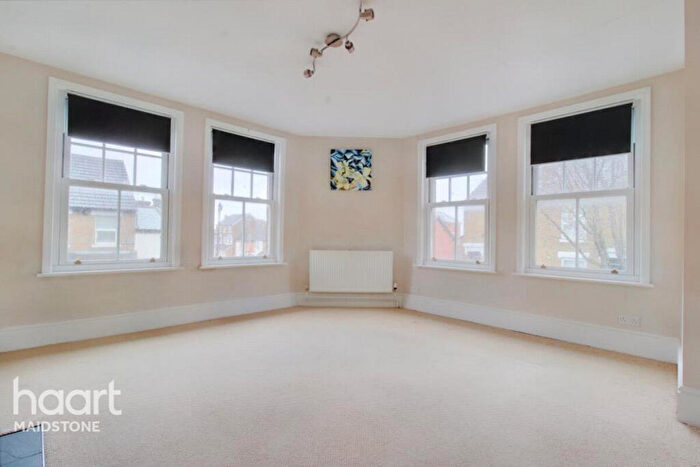 2 Bedroom Duplex To Rent In Allen Street, Maidstone, ME14