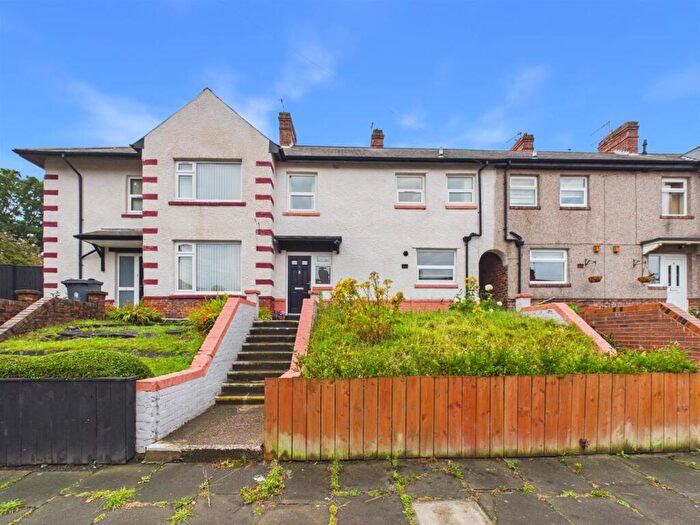 3 Bedroom Terraced House For Sale In Chestnut Avenue, Whitley Bay, NE25