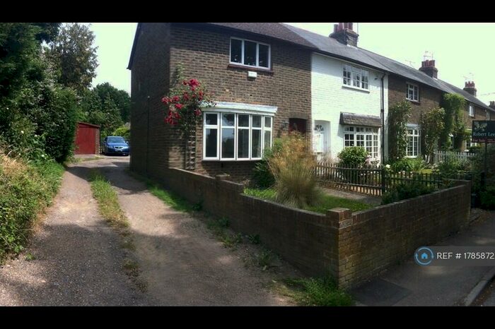 2 Bedroom End Of Terrace House To Rent In Mill Lane, Oxted, RH8