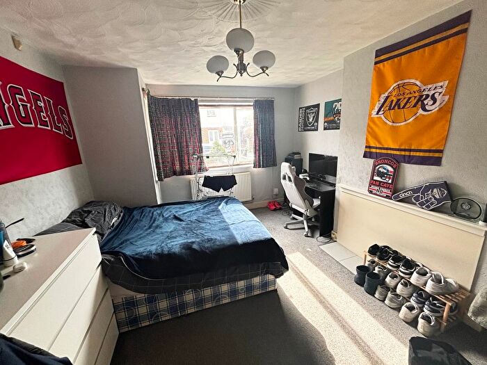 4 Bedroom Semi-Detached House To Rent In Mortimer Road, Bristol, BS34