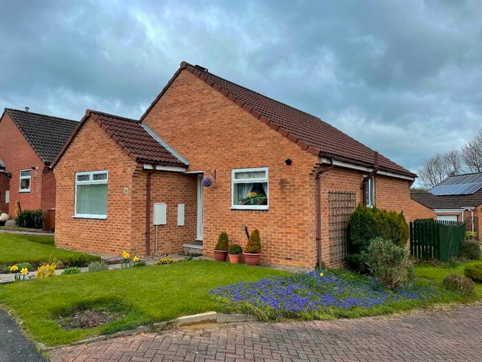 3 Bedroom Bungalow To Rent In Sandown Drive, Newton Aycliffe, DL5