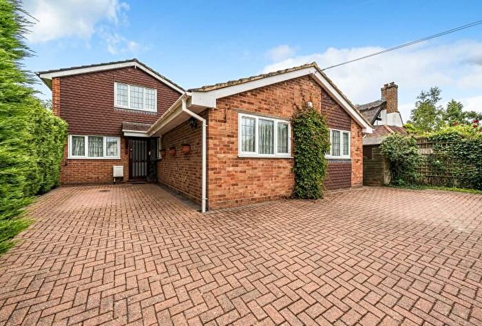 5 Bedroom Detached House For Sale In Windsor Road, Chobham, Woking, GU24
