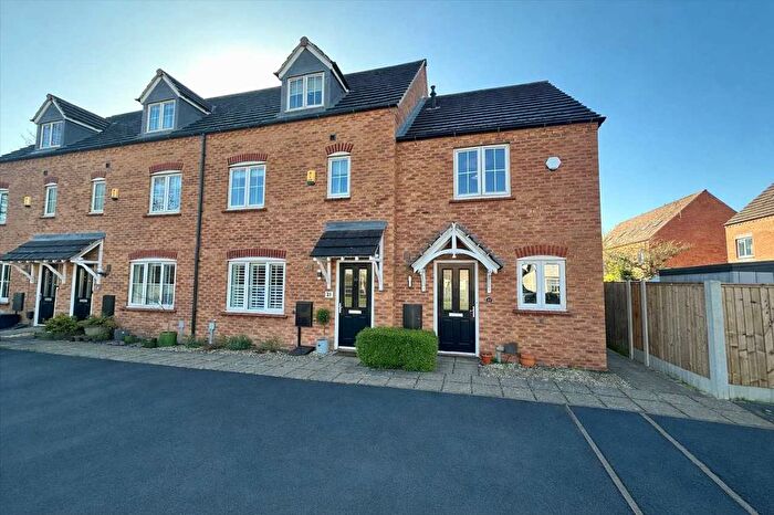 4 Bedroom Terraced House For Sale In Woodhouse Gardens, Nottingham, NG11