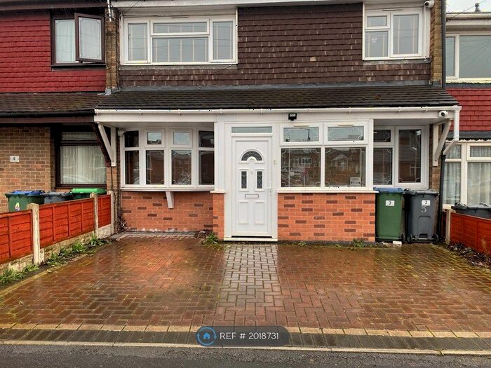 3 Bedroom Terraced House To Rent In Woodstock Close, Walsall, WS5