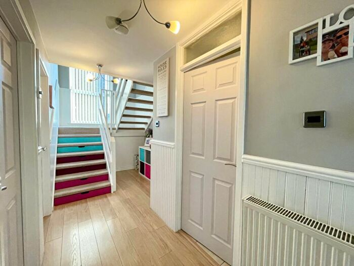 5 Bedroom Detached House For Sale In Cantley Manor Avenue, Doncaster, DN4