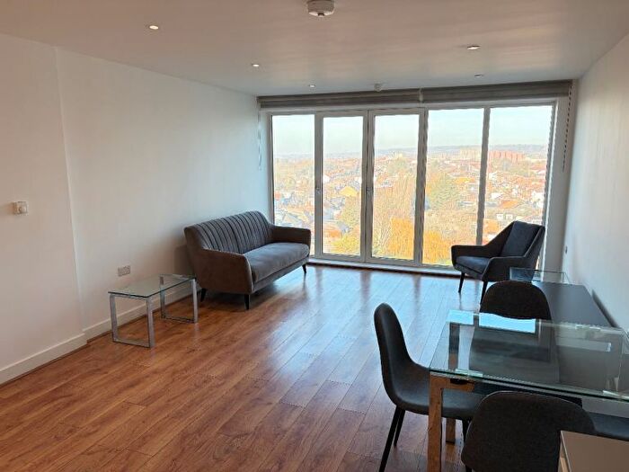 2 Bedroom Flat To Rent In Very Near Harrow Town Centre Area, Harrow Central Area, HA1