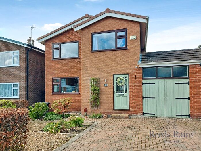 3 Bedroom Link Detached House For Sale In Lindow Fold Drive, Wilmslow, Cheshire, SK9