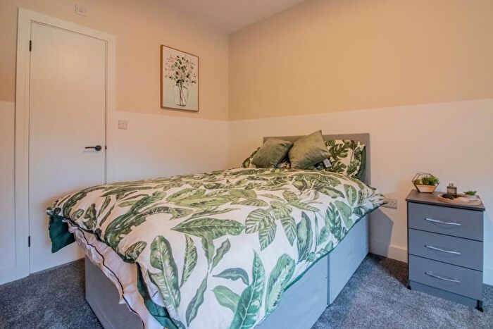 1 Bedroom Flat To Rent In Queens Road, Beeston, Nottingham, Nottinghamshire, NG9