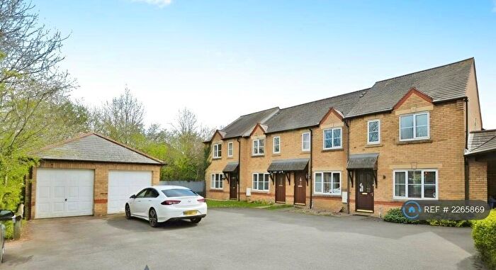 3 Bedroom End Of Terrace House To Rent In Lucerne Avenue, Bicester, OX26