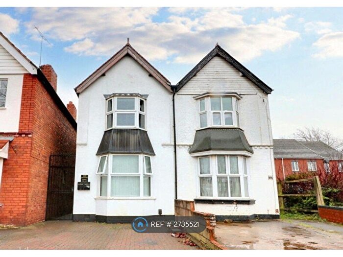 2 Bedroom Flat To Rent In Bloxwich Road, Walsall, WS3