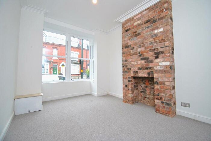 3 Bedroom Terraced House For Sale In Addison Road, Kings Heath, Birmingham, B14