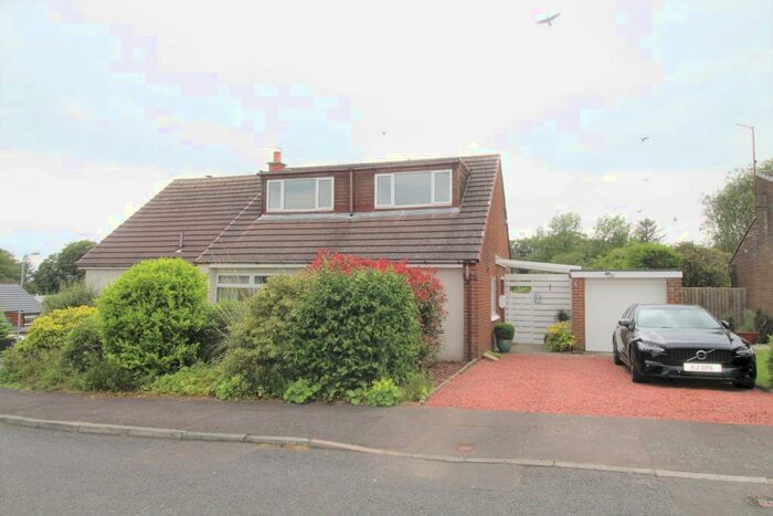 4 Bedroom Detached House For Sale In Holm Crescent, Fenwick, KA3