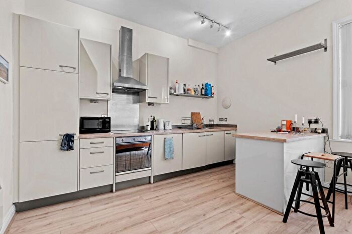 2 Bedroom Duplex For Sale In Avenue Road, Leamington Spa, CV31