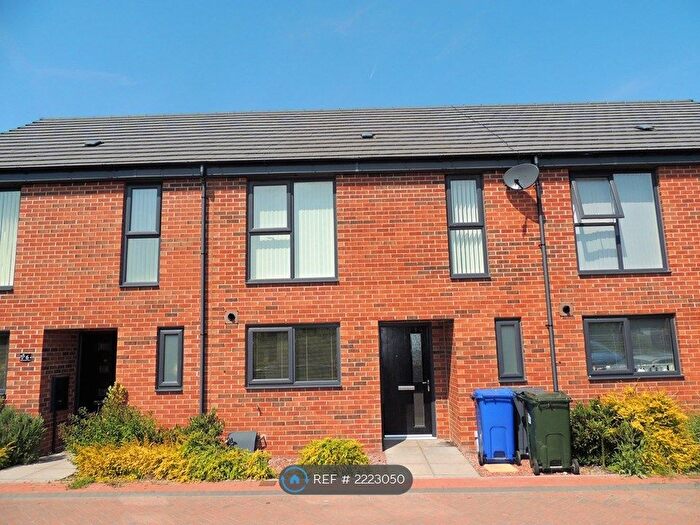 2 Bedroom Semi-Detached House To Rent In Warrenwood Close, Doncaster, DN6