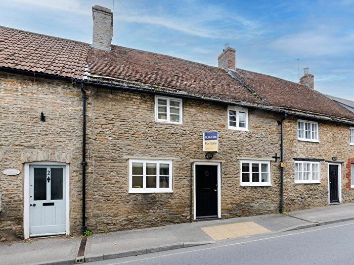 2 Bedroom Cottage For Sale In Ring Street, Stalbridge, Sturminster Newton, DT10