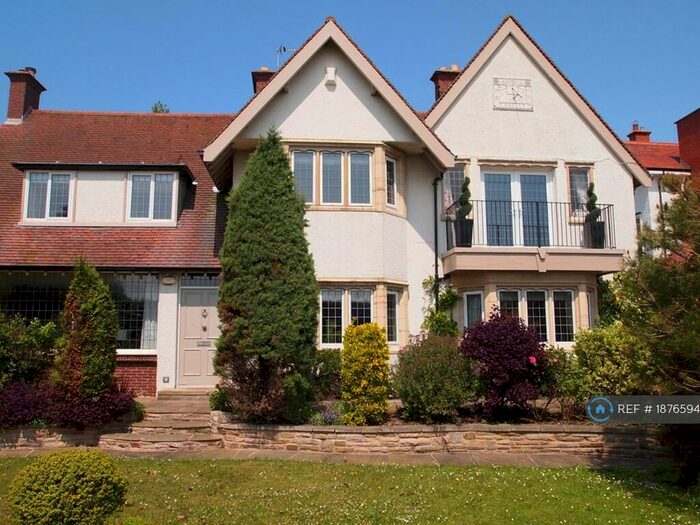 4 Bedroom Detached House To Rent In Inner Promenade, Lytham St. Annes, FY8