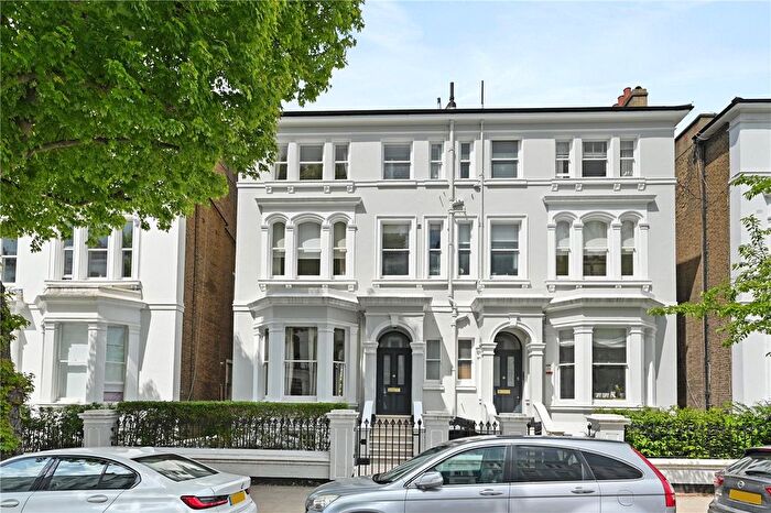 4 Bedroom Semi-Detached House To Rent In Elgin Crescent, London, W11