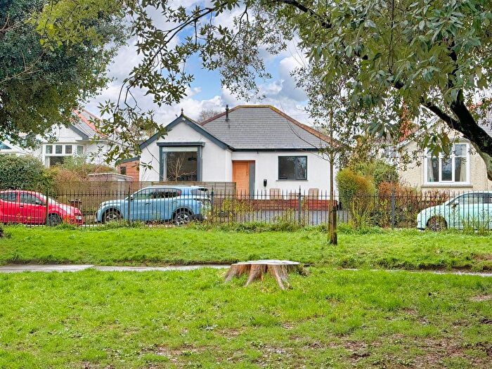4 Bedroom Detached Bungalow For Sale In Overlooking Kimberley Park, Falmouth, TR11