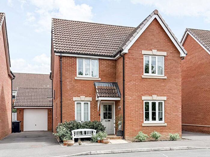 4 Bedroom Detached House For Sale In Hastings Road, Hilperton, BA14