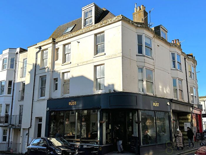 2 Bedroom Flat To Rent In Flat, Burlington Street, Brighton, East Sussex, BN2