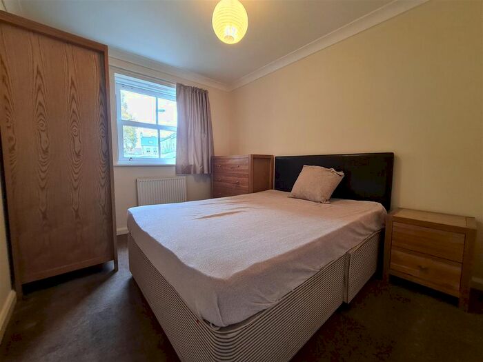 2 Bedroom Flat To Rent In Terrill Close, Huntingdon, PE29