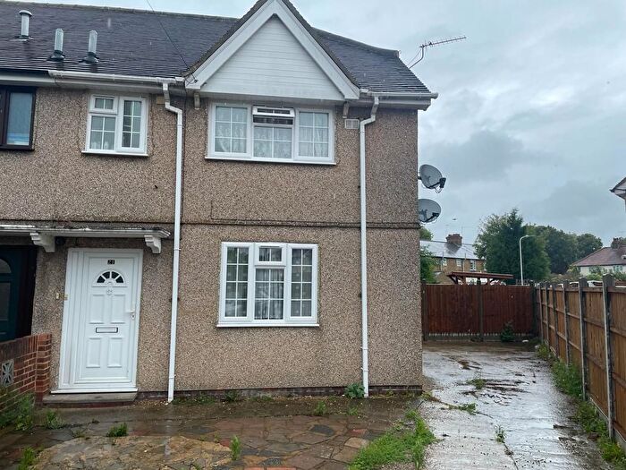 3 Bedroom End Of Terrace House To Rent In Wescott Way, Uxbridge, UB8