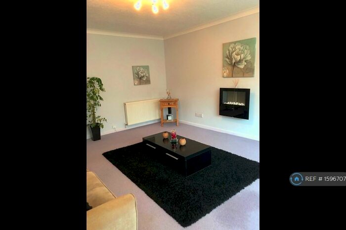 1 Bedroom Flat To Rent In Riversleigh Court, Lytham St. Annes, FY8