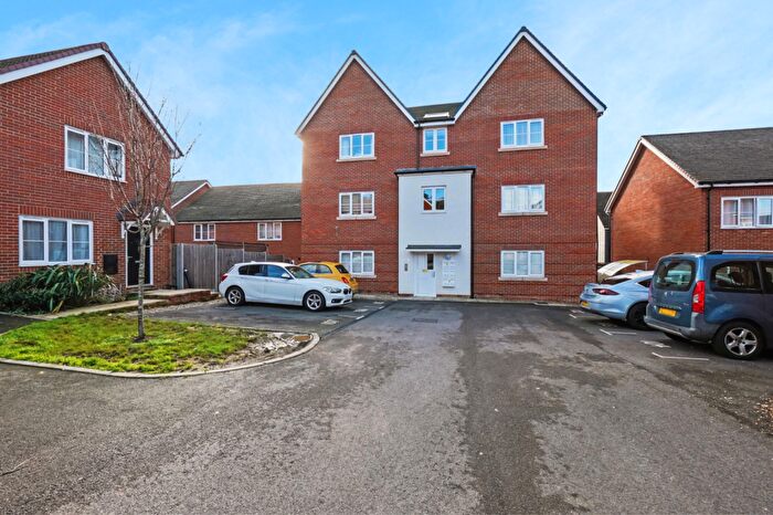 2 Bedroom Flat For Sale In Florence House, Peters Village, Wouldham, Rochester, ME1